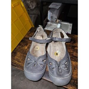 Comfortiva Gray Mary Jane Shoes Butterfly Cutout Size 8